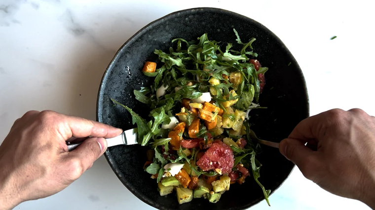 Ensalada de piña y boniato.