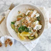 Ensalada de cuscús con verduras y salsa de yogur y mostaza: una receta fría y rápida