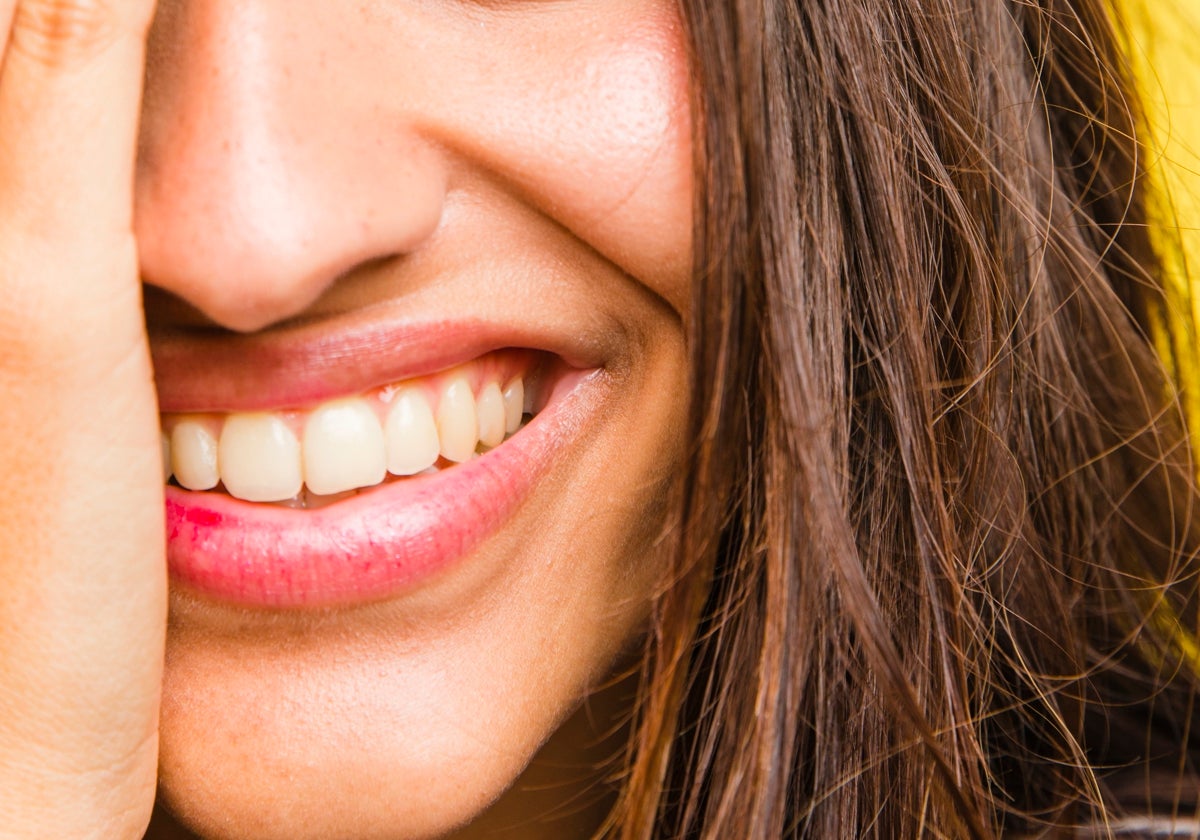 Cómo evitar los dientes amarillos.