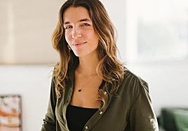 Marta Bustos, la chica que quedó ciega haciendo cosmética natural: «Dentro de mí no ha cambiado nada pero tienes que demostrar que no eres menos»