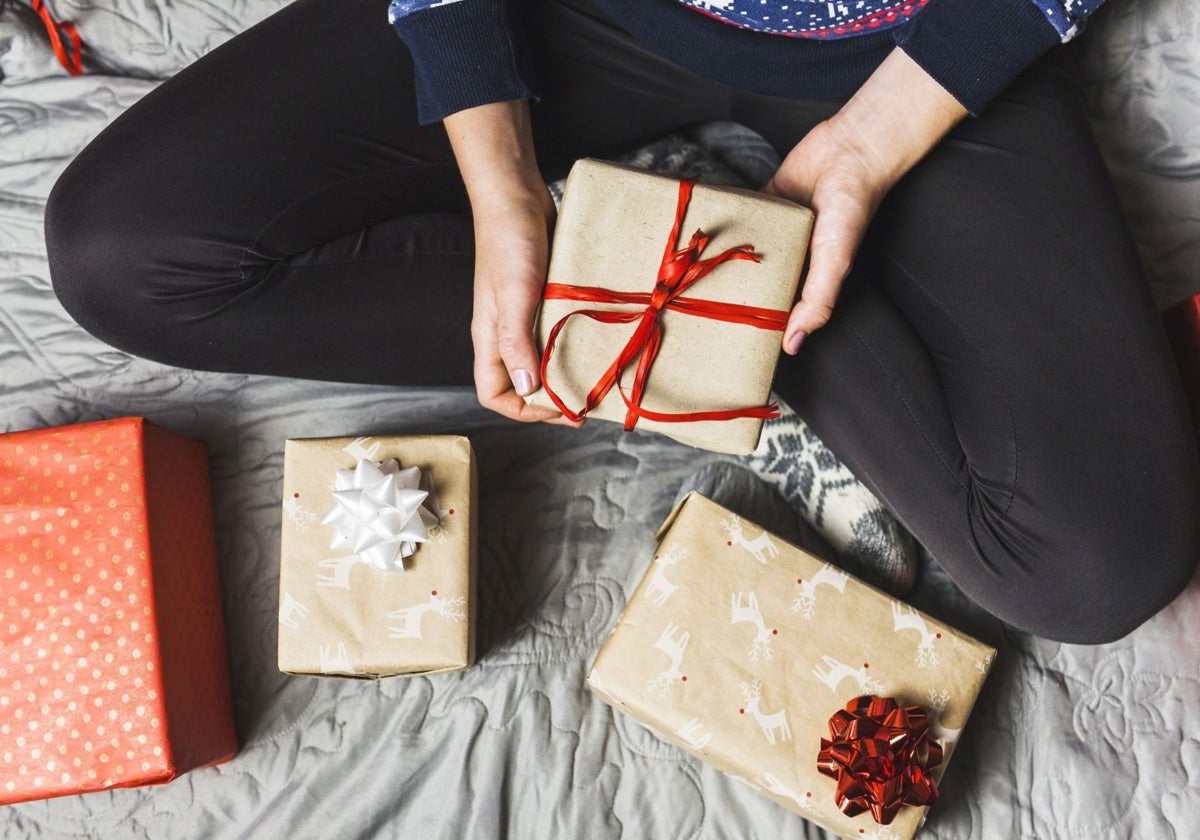 Hacer regalos mejora la autoestima y aumenta el vínculo social