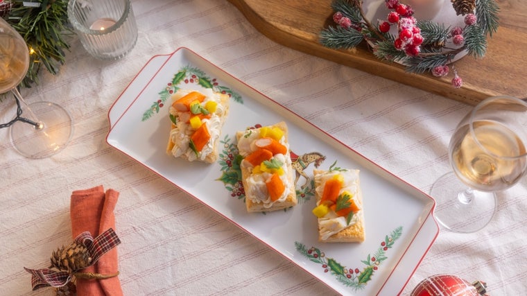 Canapé de hojaldre, Krissia, bacalao y mango.