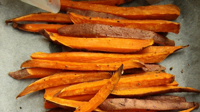 Piel y alimentación: cómo influye lo que comes en enfermedades de la piel