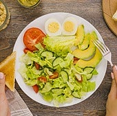 Por qué algunas personas comen sano y poco pero engordan