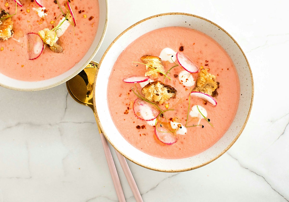 Ideas de sopas frías y gazpachos nutritivos y saludables para refrescarse en verano