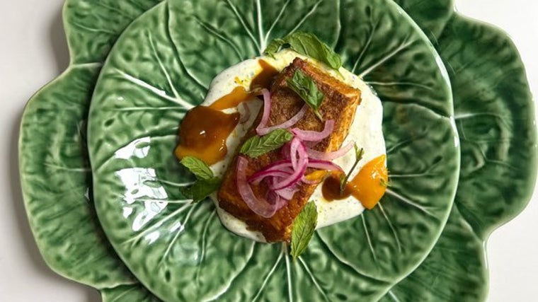 Salmón, curry, mango y yogur