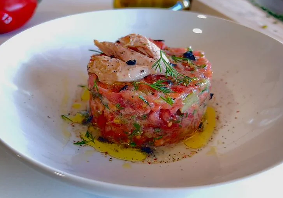 Tres recetas ligeras con tomate para tus cenas de verano