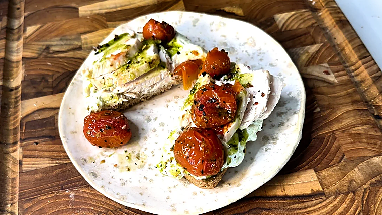 Tres recetas ligeras con tomate para tus cenas de verano