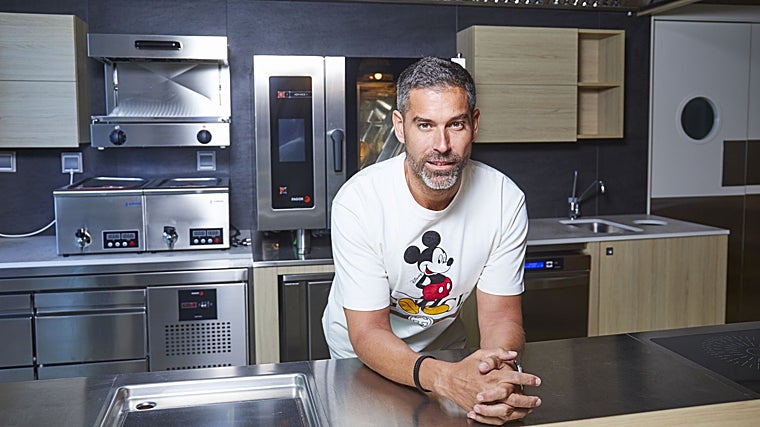 Pablo Ojeda, en las cocinas del edificio de ABC.