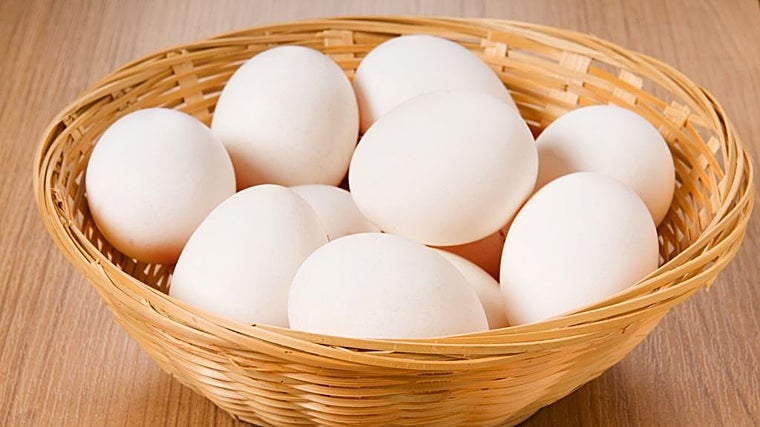 Beneficios del huevo y sus riesgos: «No se debe cascar en el recipiente en el que se va a batir o cocinar»