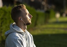 Cómo usar la respiración consciente para aliviar la carga mental