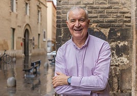 Javier García Campayo, catedrático de Psiquiatría: «Lo que más nos hace sufrir es la necesidad de controlarlo todo»