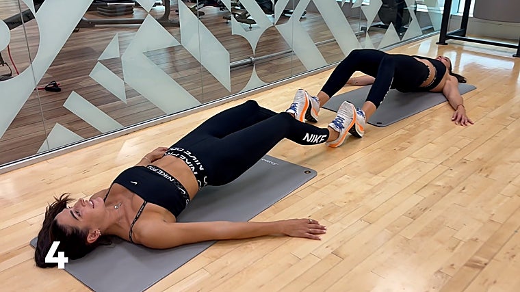 Cuatro ejercicios sin material para ponerte fuerte con las Gemelas Pin