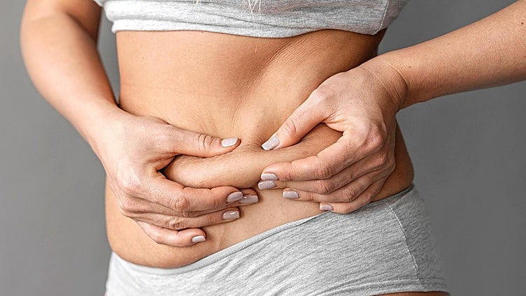 Javier Bernal, entrenador personal, explica cómo adelgazar la barriga: «Deja de hacer cardio porque así no se va a quitar. Esto es lo que te va a ayudar»