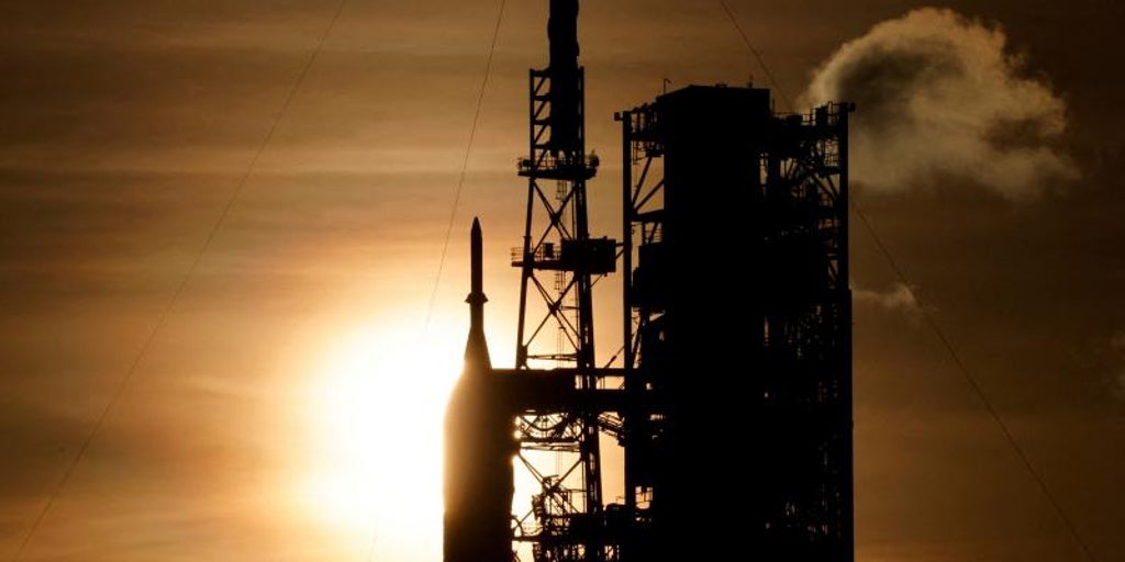 Countdown To The Reconquest Humanity Will Set Foot On The Moon Again 