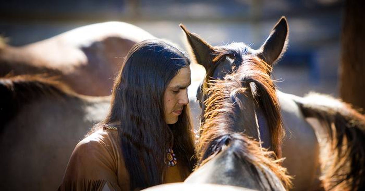 nativo americano a caballo