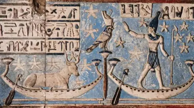 Sopdet y Sahu (Sirio y Orión) mostrados en las barcas de la izquierda y la derecha, respectivamente, desde la capilla oriental de Osiris en el techo del templo de Dendera