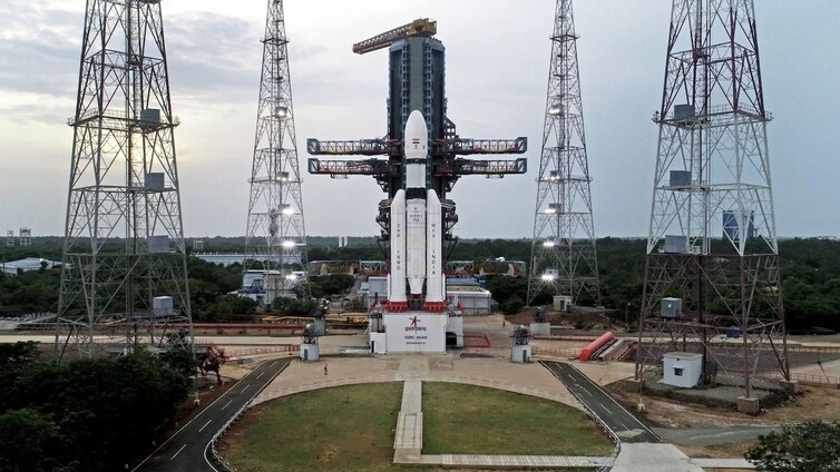 Éxito del lanzamiento de la nave india que intentará posarse en la Luna y hacer historia