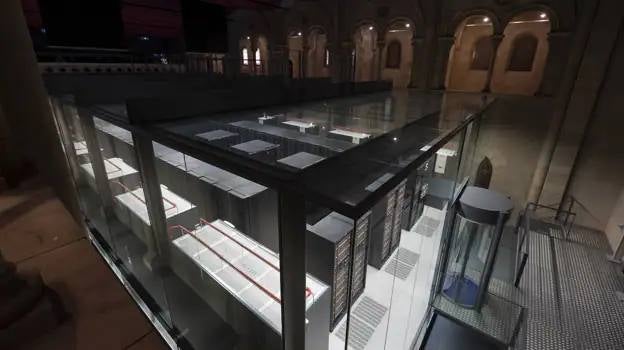 El MareNostrum 4 visto en una vista desde el segundo piso de la capilla