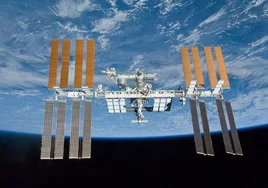 Roscosmos y la NASA seguirán volando juntos a la Estación Espacial Internacional por lo menos hasta 2025
