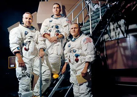 次要图片 1 - 威廉·安德斯宇航员生涯中的不同照片