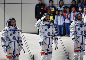China envía a su estación espacial la misión Shenzhou-20