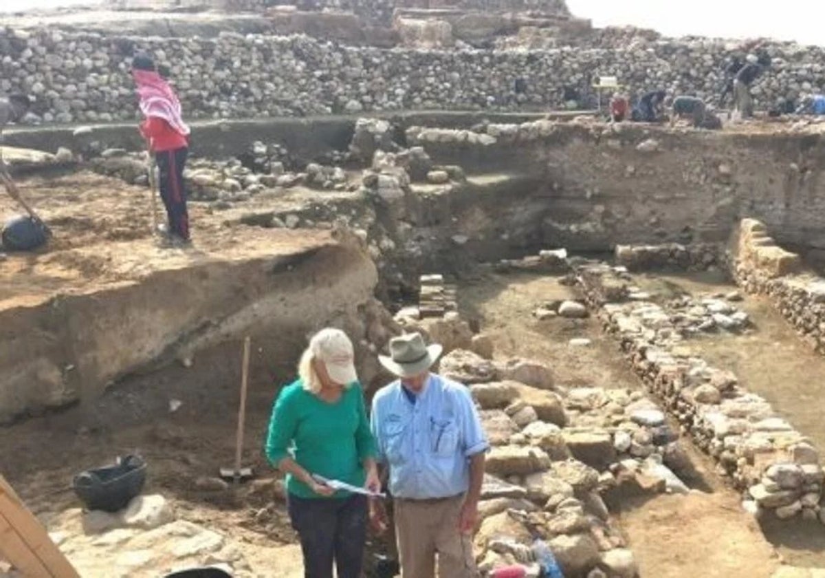 Los investigadores estudian los restos de la antigua ciudad de Tal el-Hammam