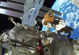 Se aplaza indefinidamente el último viaje privado a la estación espacial por una fuga en el módulo ruso