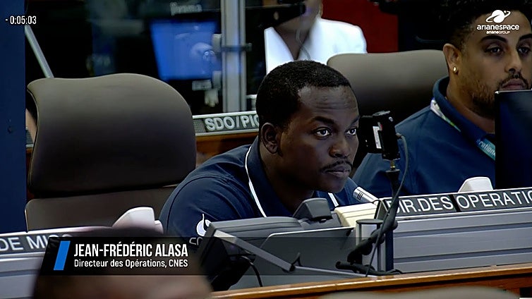 Jean-Frederic Alasa, responsable de la cuenta atrás del despegue de cohetes: «Soy como un director de orquesta»