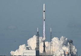 Jeff Bezos ya tiene su cohete reutilizable, el New Glenn: ¿es este el fin del dominio espacial de Elon Musk?