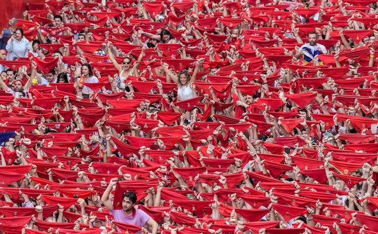 Y en  Pamplona  estalló la fiesta: hemos vencido a la muerte