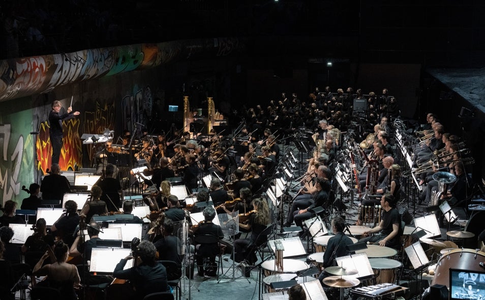 Imagen principal - El espectáculo cuenta con Golda Schultz, Marianne Crebassa y el Coro y la Orquesta de París