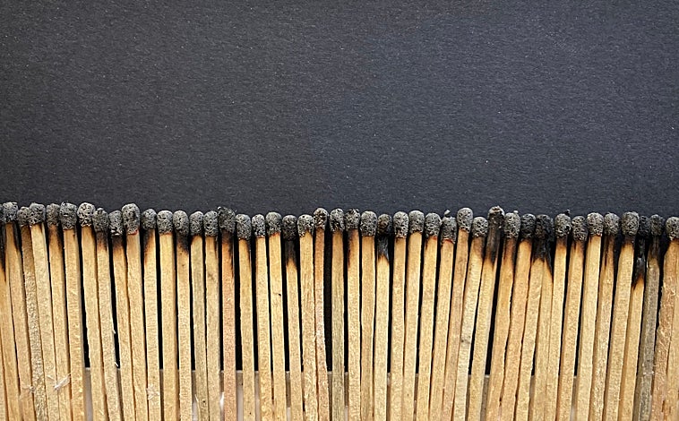 Imagen principal - Obras de Ruth Gómez (arriba), Carmen Alvar y Alejandra Riera