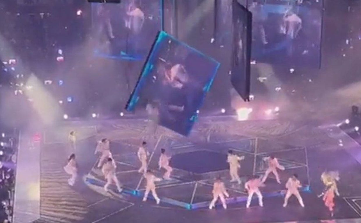 El fatal accidente en el que una pantalla gigante cae sobre los bailarines en un concierto en Hong Kong