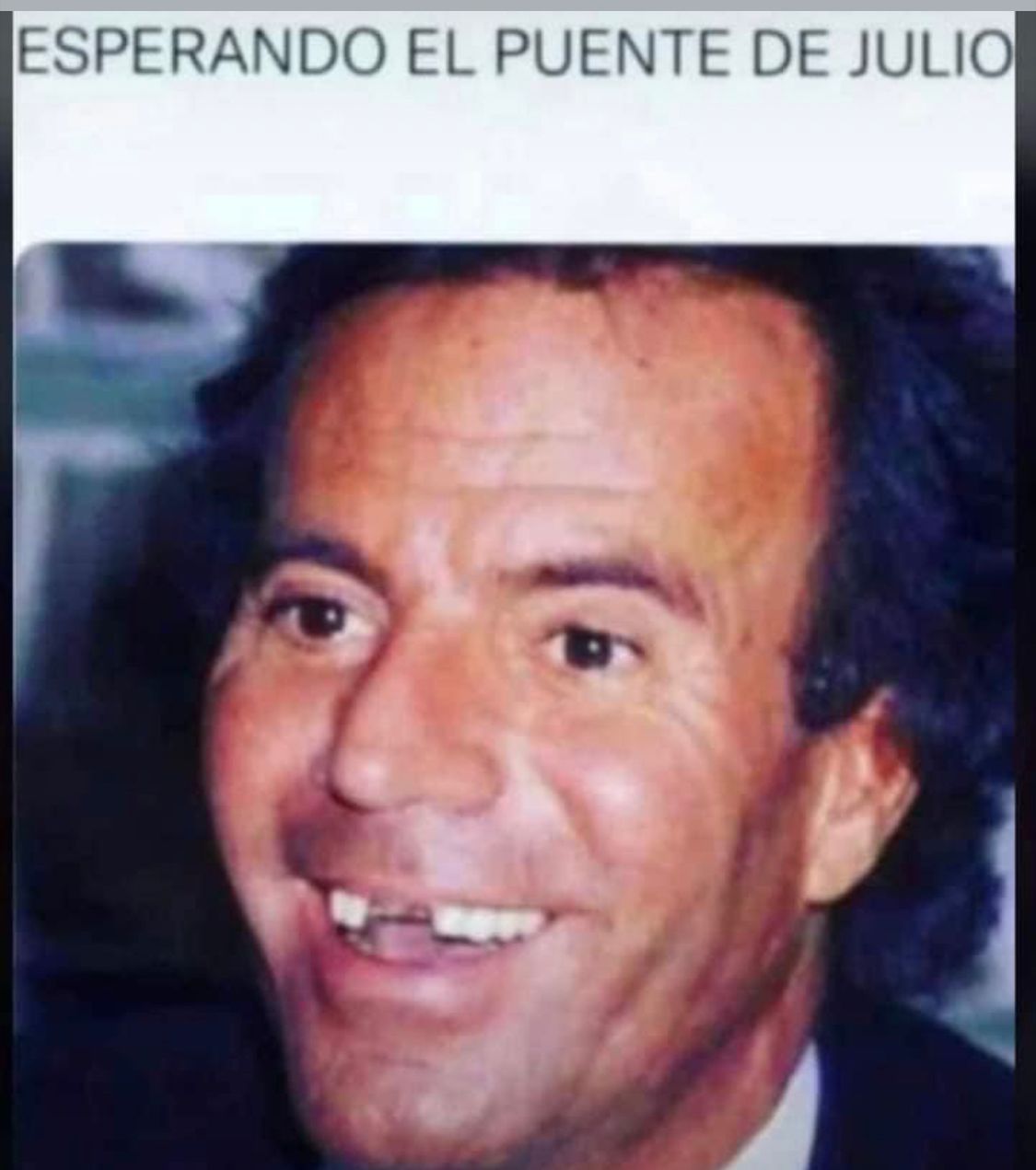 Esperando el puente de Julio