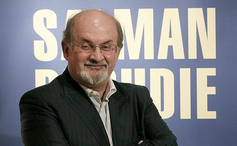 «Es una calamidad»: el mundo de la cultura, en shock por el apuñalamiento de Salman Rushdie