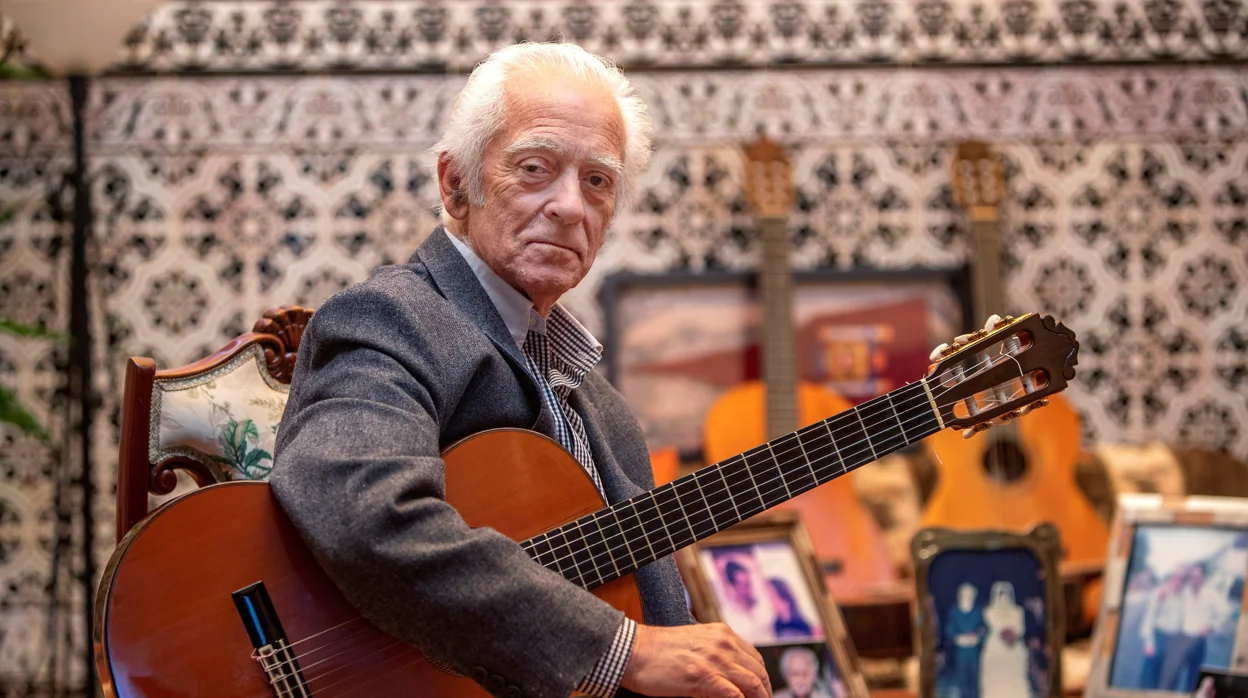 Muere  el guitarrista Manolo Sanlúcar a los 78 años