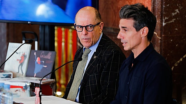El director general del INAEM, Joan Francesc Marco, y el director de la Compañía Nacional de Danza, Joaquín De Luz, presentan la temporada 2022/23