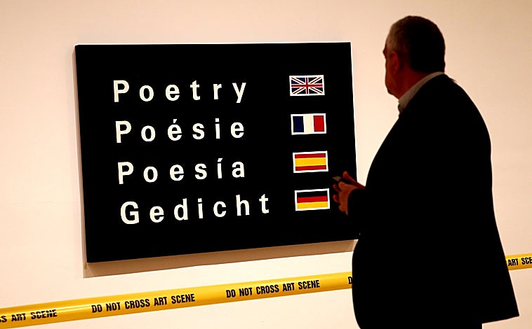 Imagen principal - En las imágenes, algunas de las obras más críticas con las políticas migratorias de Rogelio López Cuenca
