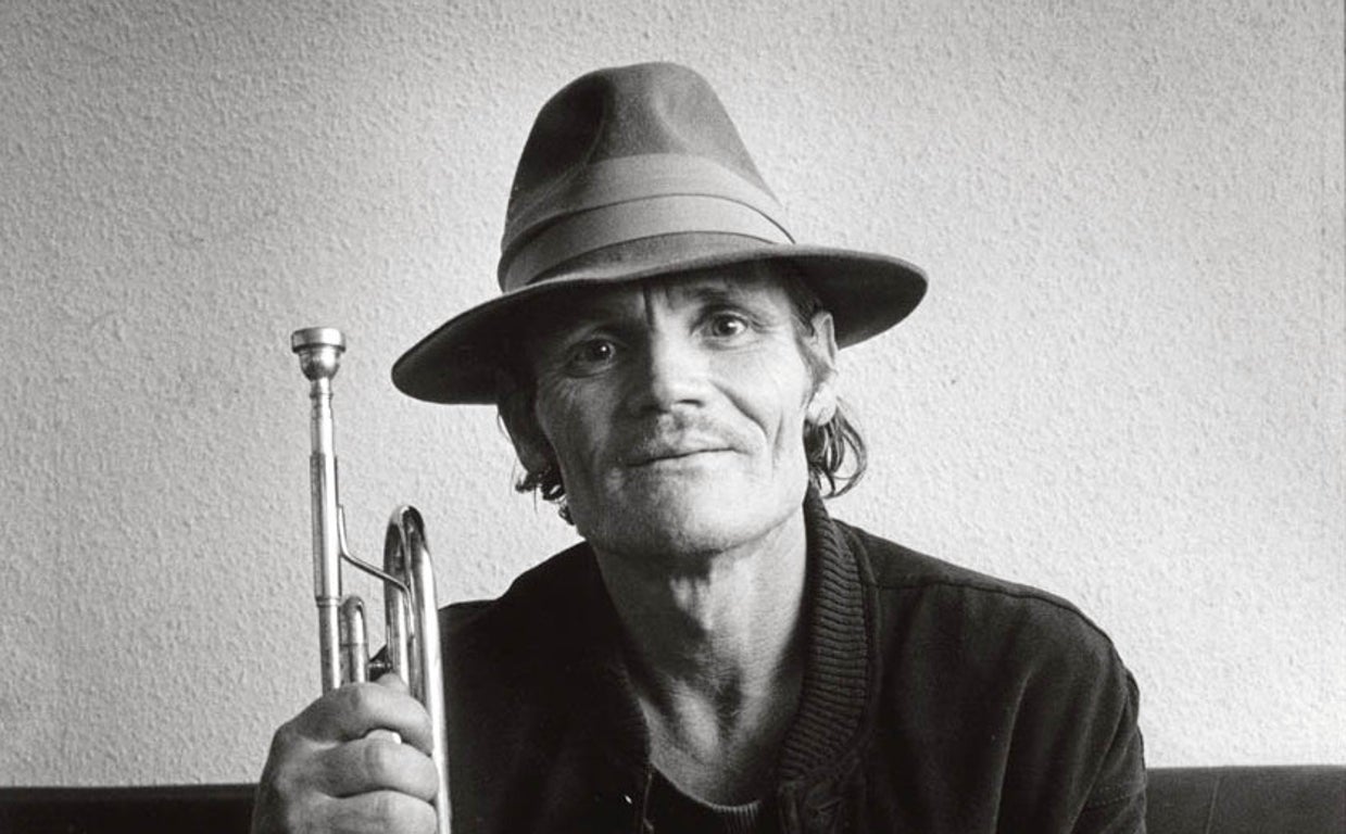 En la cima de su carrera, fue condenado a cárcel por tráfico de drogas en 1960