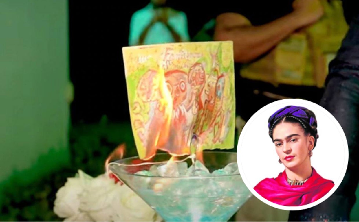 Momento del vídeo en el que se ve la obra de Frida 'Fantasmones siniestros' entre llamas