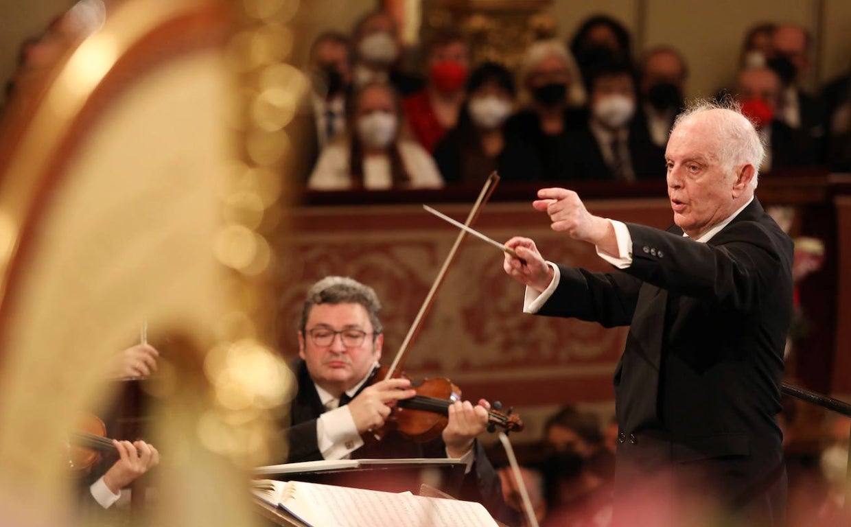 La Orquesta Filarmónica de Viena, bajo la batuta del maestro argentino-español-israelí Daniel Barenboim