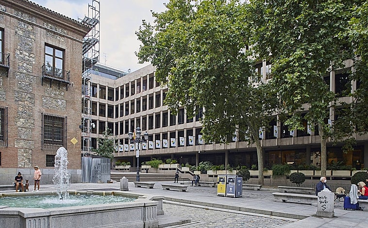 Los funcionarios de Cultura se manifestarán el día 20 contra Iceta por el amianto del ministerio