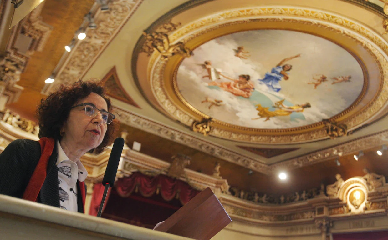 Marilar Aleixandre, en 2017, durante su discurso de entrada como académica numeraria a la Real Academia Galega