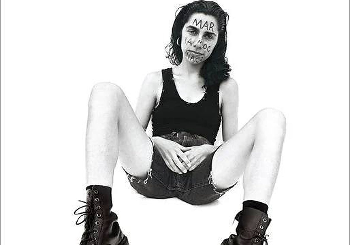 Cubierta del álbum de rarezas de PJ Harvey