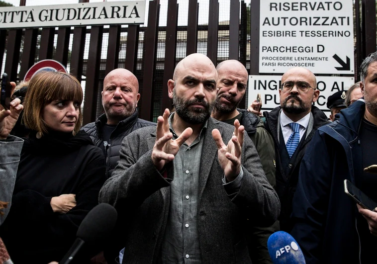 Roberto Saviano denuncia ser víctima de una campaña de odio tras el juicio por llamar 'bastarda' a Meloni