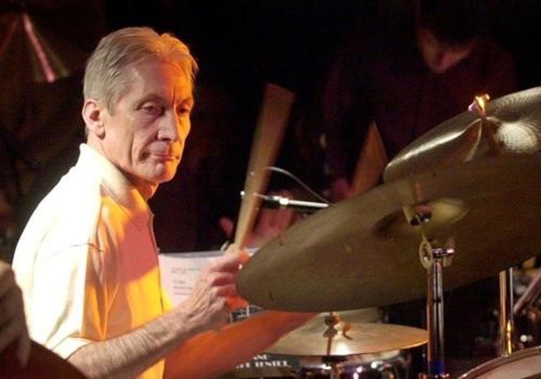 Charlie Watts, los buenos baterías no hacen solos