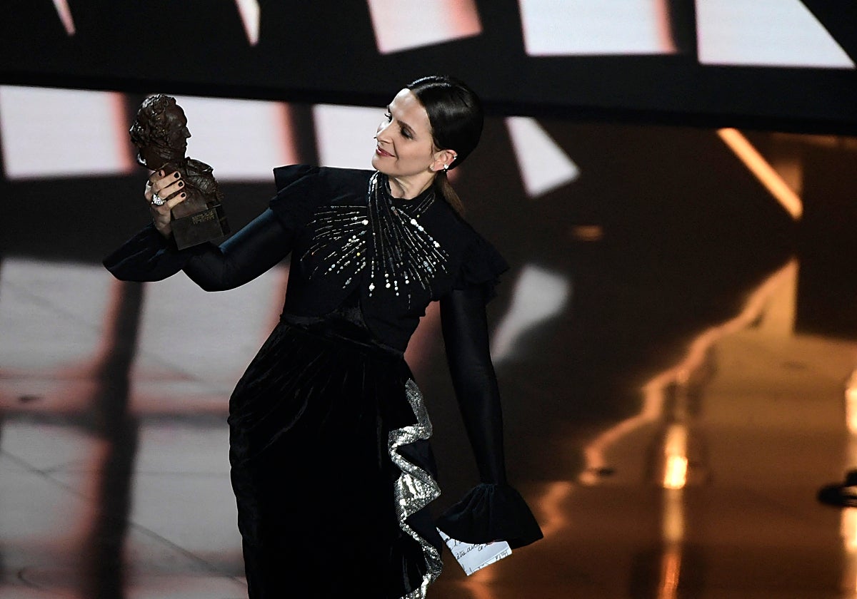 Juliette Binoche, con su Goya Internacional