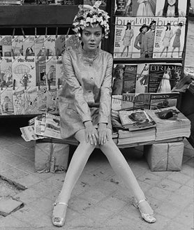 Imagen secundaria 2 - Arriba, Lourdes Albert, junto a otras dos maniquíes con modelos de Antonio 
