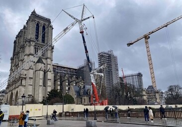 La decadencia rodea Notre-Dame, que no se reabrirá hasta finales de 2024